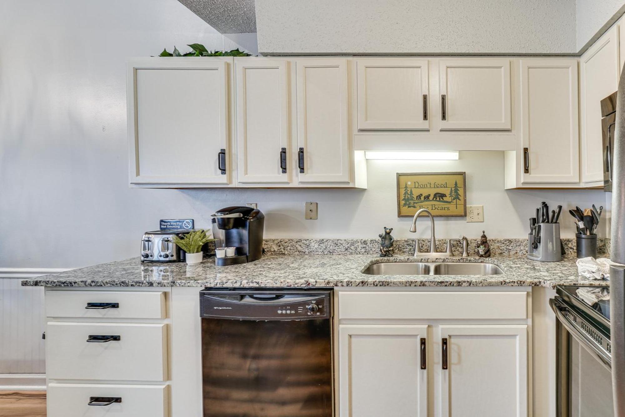 Downtown Gatlinburg Condo With Mountain-View Balcony Buitenkant foto