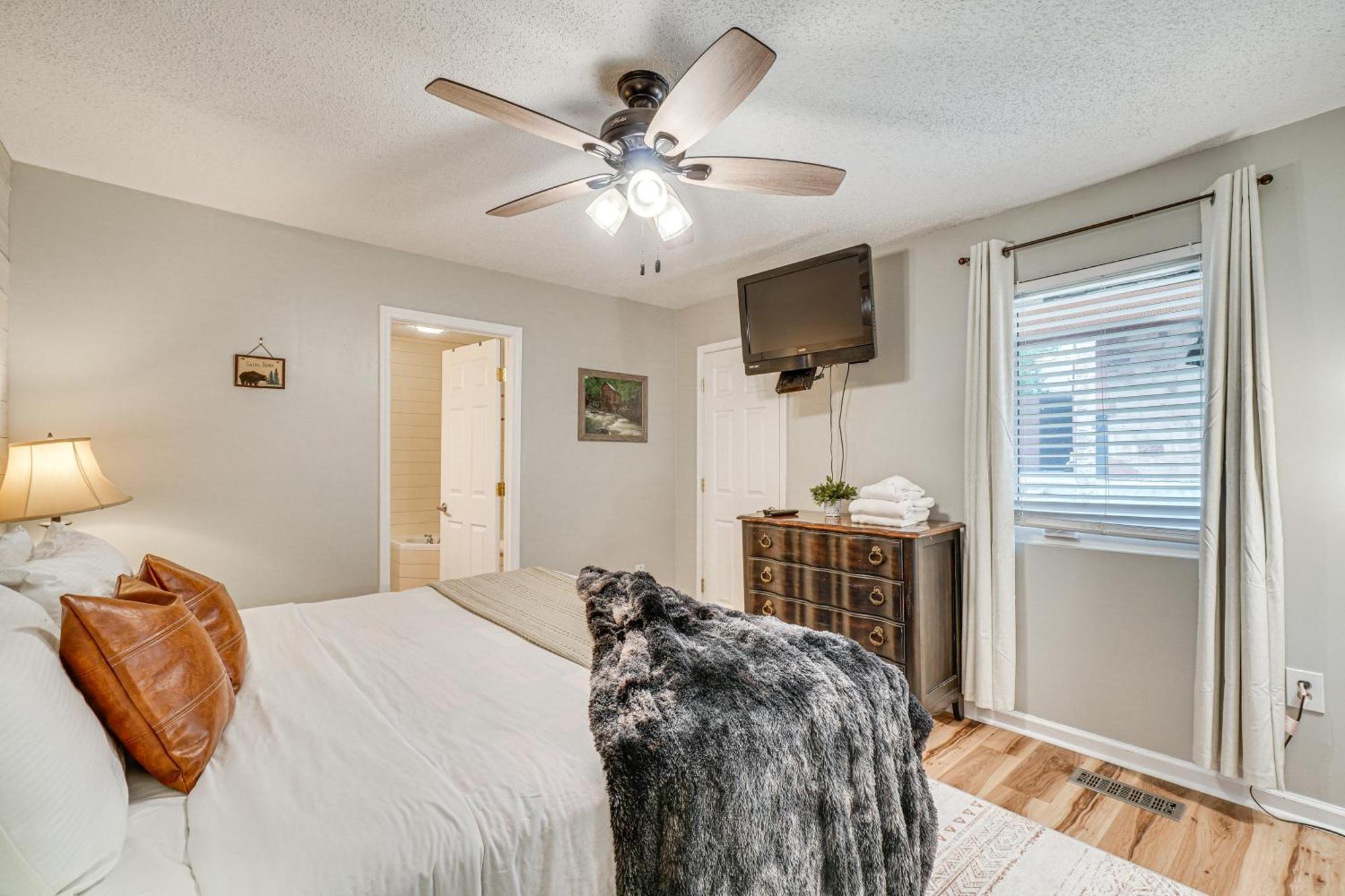 Downtown Gatlinburg Condo With Mountain-View Balcony Buitenkant foto